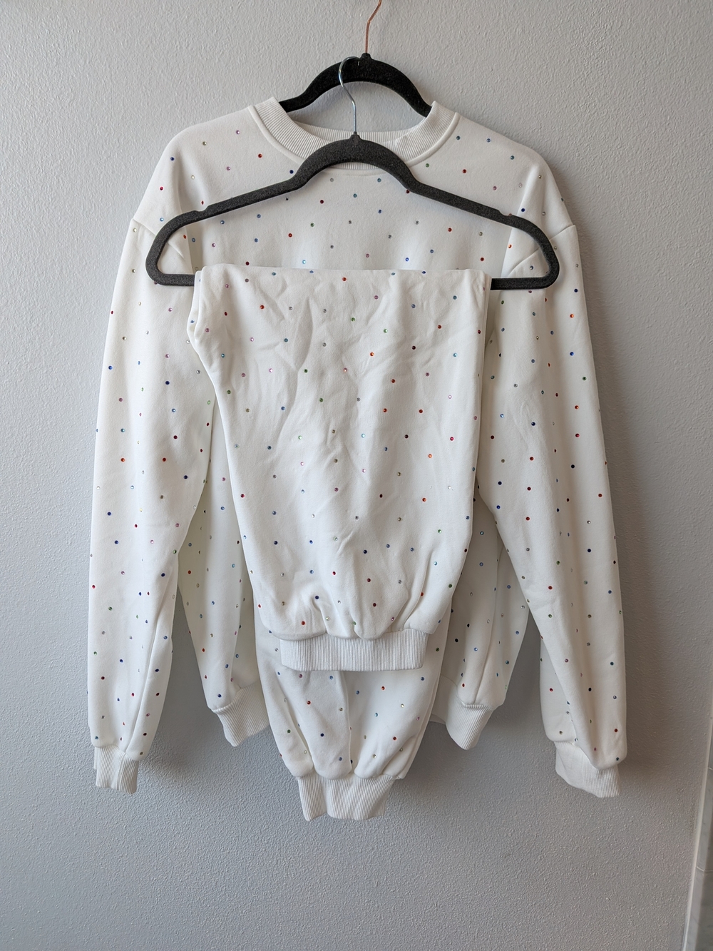 NWOT Lola + The Boys White Sweatshirt & Joggers Set with Multicolor Crystals L